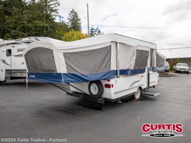 2006 Fleetwood Coleman Bayside - Used Popup For Sale by Curtis Trailers - Portland in Portland, Oregon