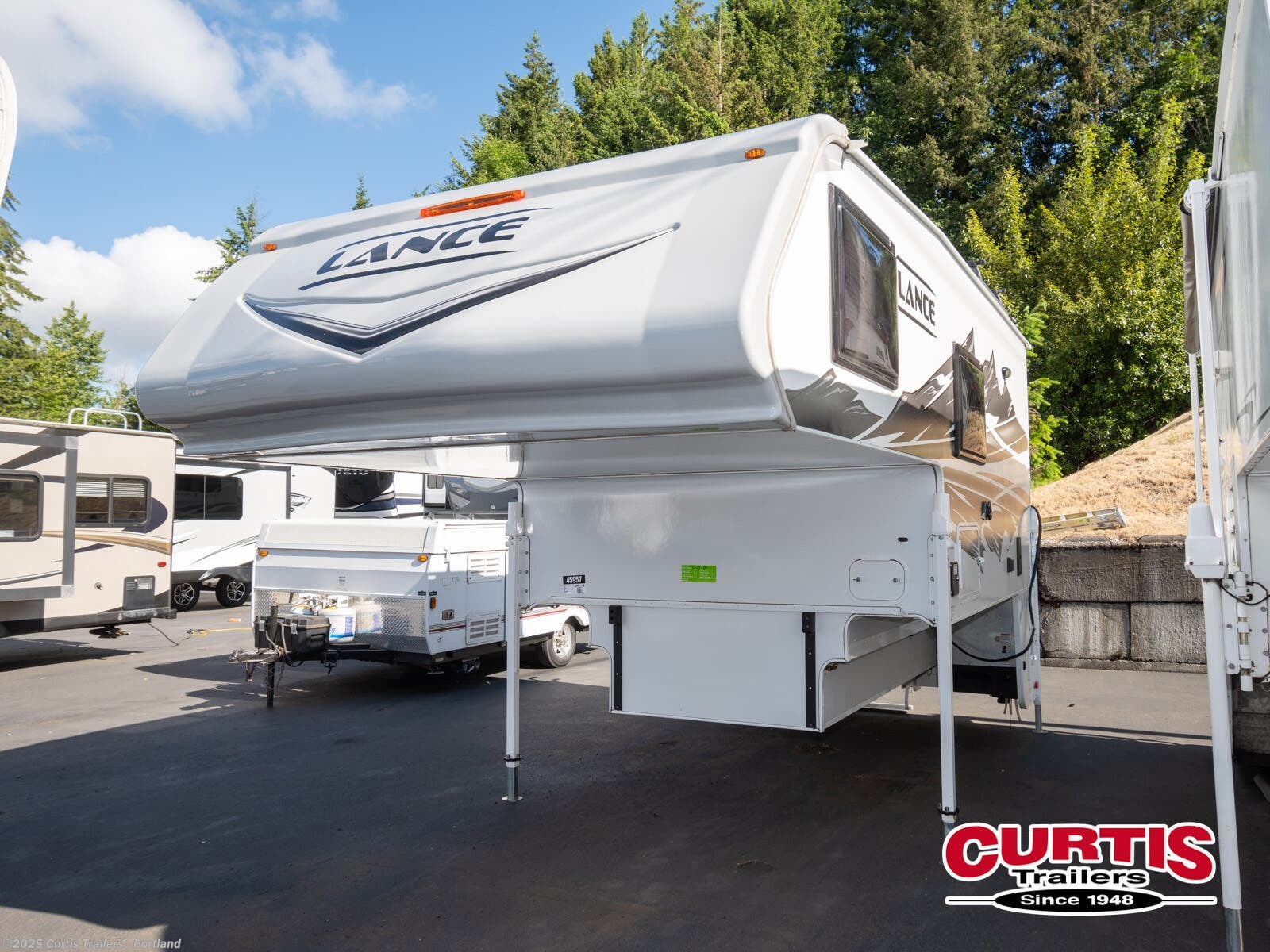 Email now about this 2022 Lance 960! Used 2022 Lance 960 available in Portland, Oregon