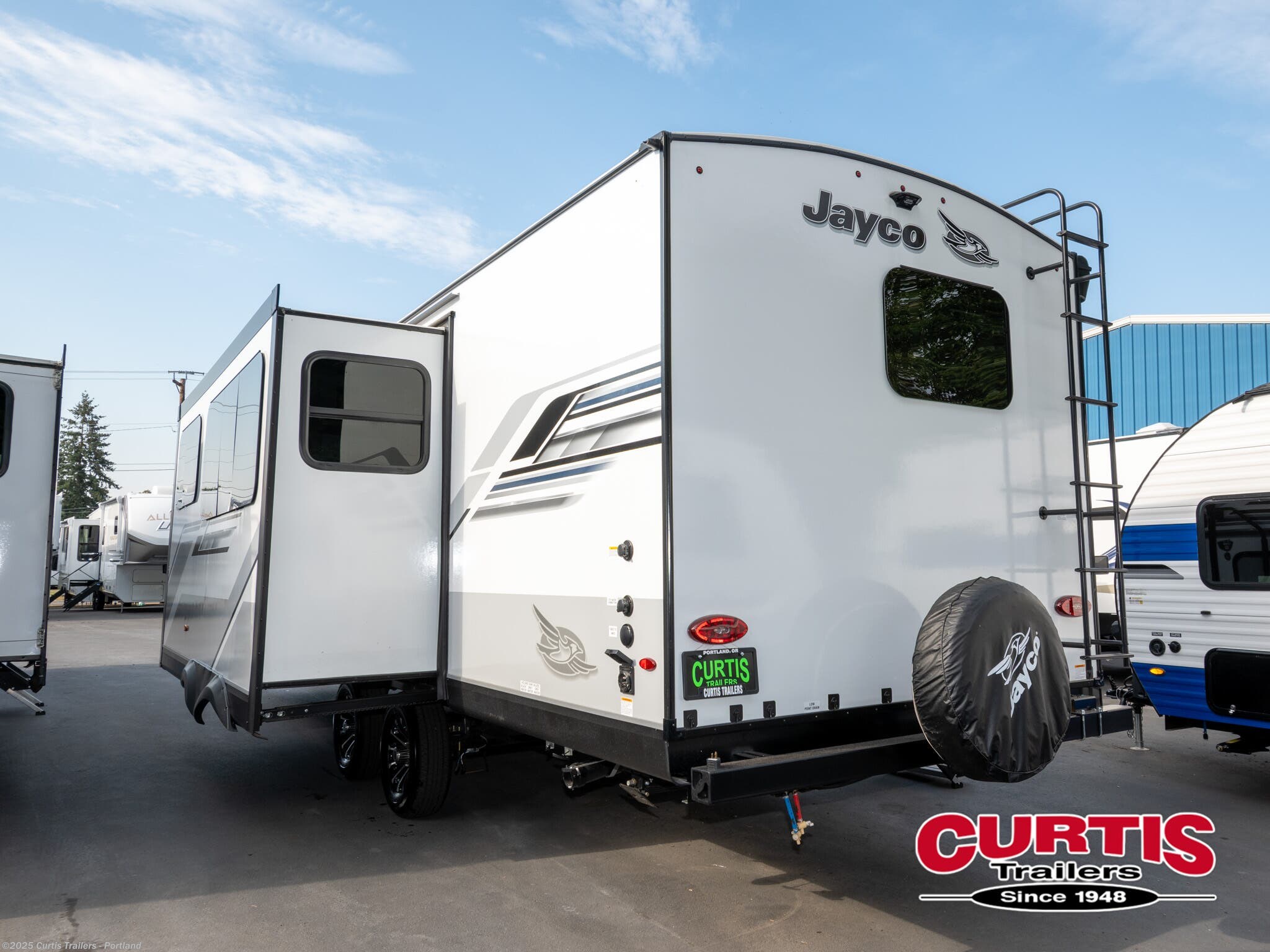 Call now about this 2024 Jayco White Hawk 27RB! 2024 Jayco White Hawk 27RB - Used Travel Trailer For Sale by Curtis Trailers - Portland in Portland, Oregon