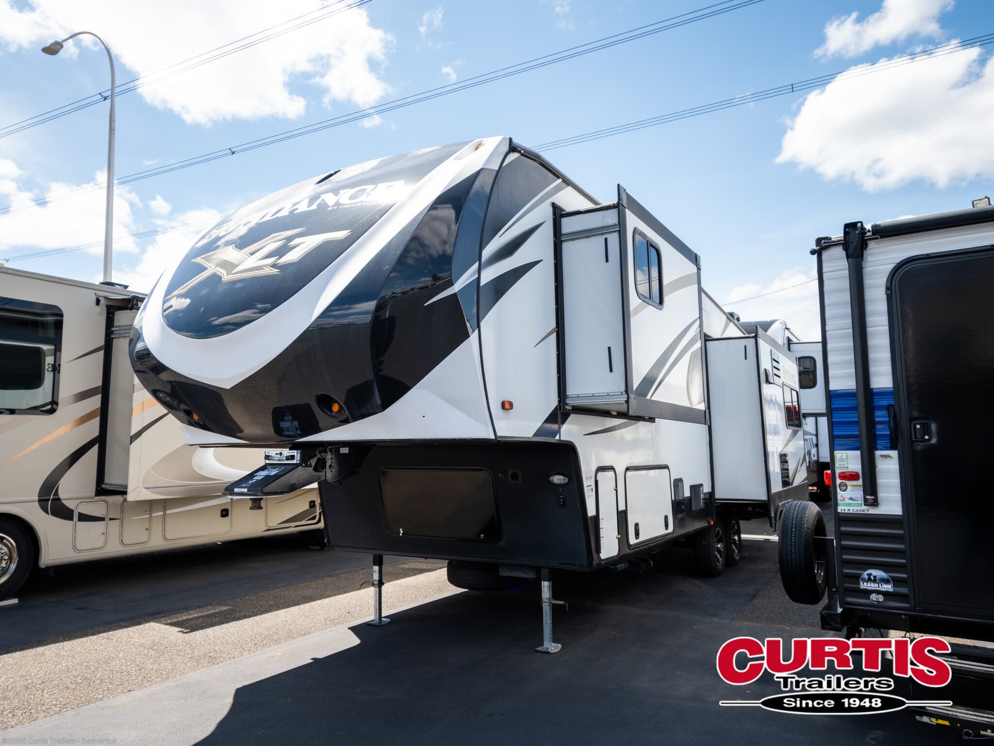 Contact us now about this 2018 Heartland Sundance XLT 289TS! 2018 Sundance XLT 289TS by Heartland from Curtis Trailers - Beaverton in Beaverton, Oregon