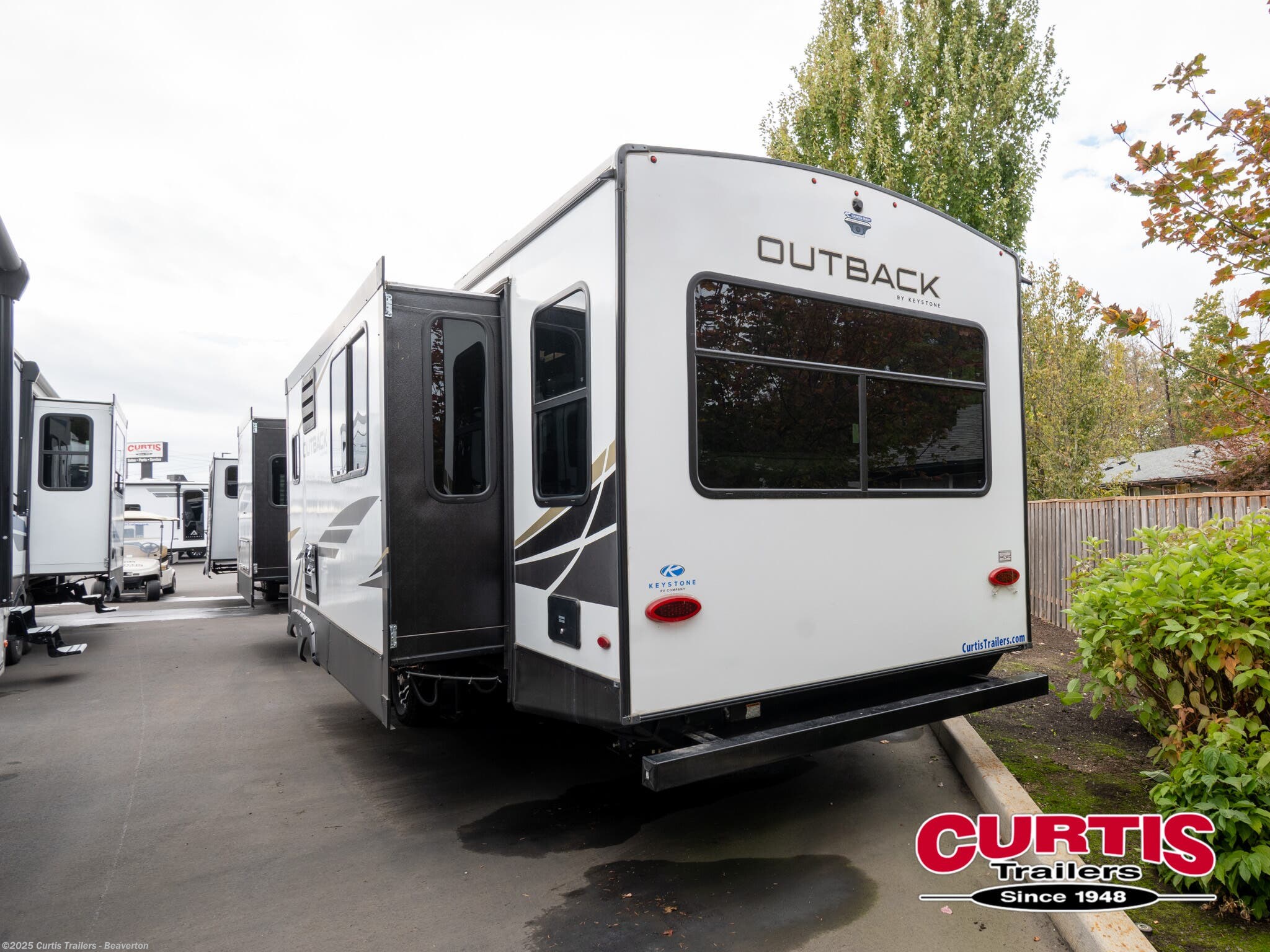 Contact us now about this 2022 Keystone Outback 330rl! 2022 Outback 330rl by Keystone from Curtis Trailers - Beaverton in Beaverton, Oregon