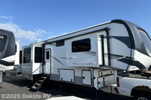 2024 K-Z Durango Gold G391RKF