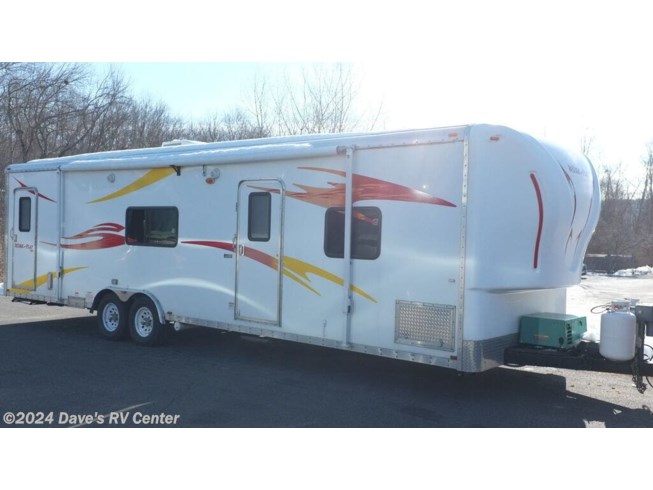Used 2011 Forest River 30WR available in Danbury, Connecticut