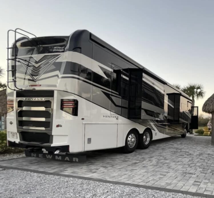Contact us now about this 2025 Newmar Ventana 4340! 2025 Ventana 4340 by Newmar from Dave's RV Center in Danbury, Connecticut