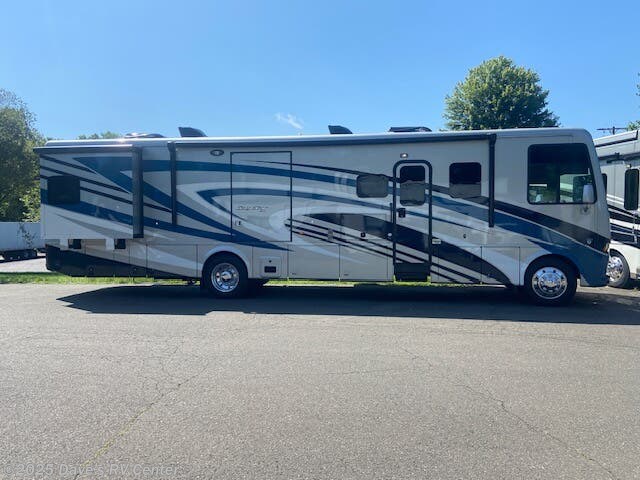 New 2022 Newmar Bay Star 3811 available in Danbury, Connecticut