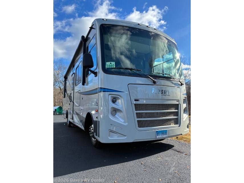 Used 2021 Coachmen Pursuit 31 BH available in Danbury, Connecticut