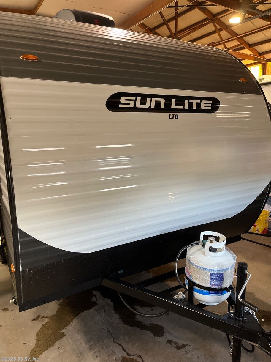 Call now about this 2025 Sunset Park RV Sun Lite 13BH! 2025 Sunset Park RV Sun Lite 13BH - New Travel Trailer For Sale by 83 RV, Inc. in Long Grove, Illinois features Fire Extinguisher, Converter, Solar Panels, Furnace, TV Antenna