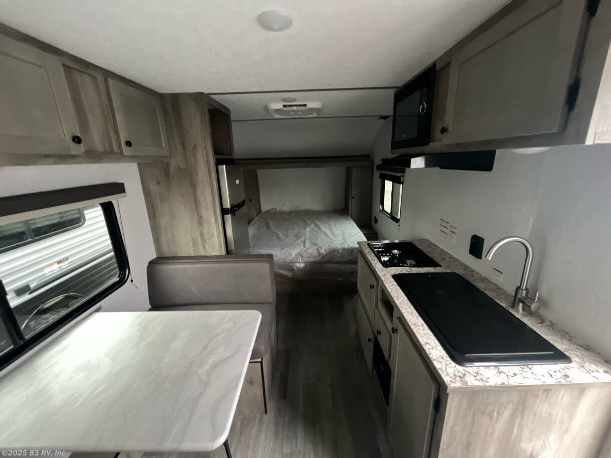 Contact us now about this 2025 Sunset Park RV Sun Lite 19RB! 2025 Sun Lite 19RB by Sunset Park RV from 83 RV, Inc. in Long Grove, Illinois