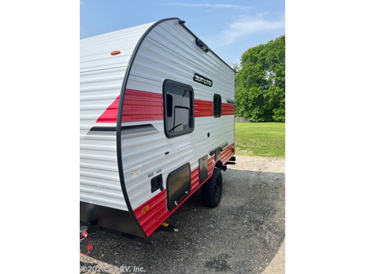 Email now about this 2026 Sunset Park RV Sun Lite 16BH! New 2026 Sunset Park RV Sun Lite 16BH available in Long Grove, Illinois