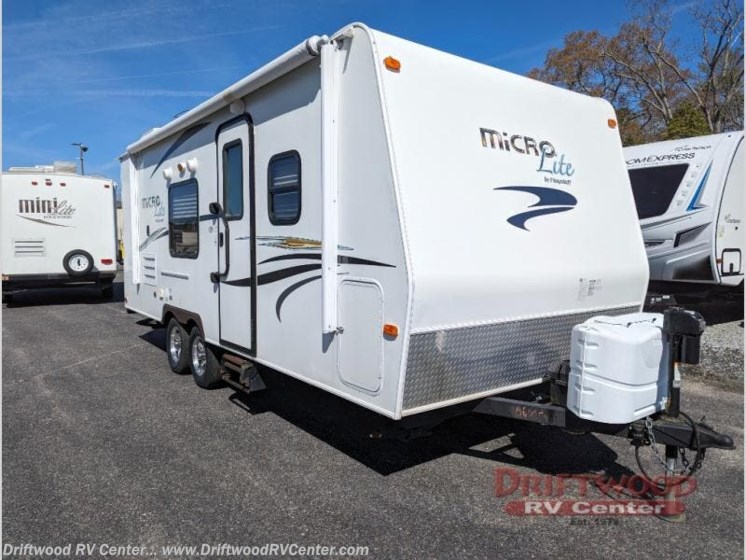 Used 2014 Forest River Flagstaff Micro Lite 23LB available in Clermont, New Jersey