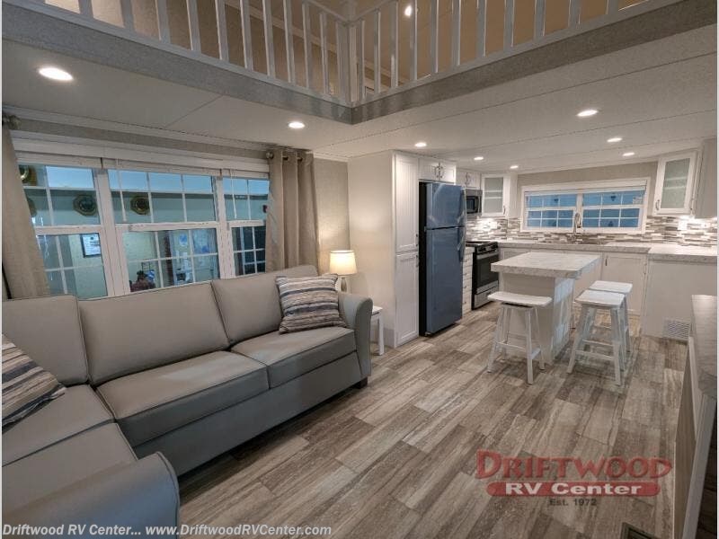 Contact us now about this 2025 RC Industries Canterbury Parkvue P38-FKlSLTL! 2025 Canterbury Parkvue P38-FKlSLTL by RC Industries from Driftwood RV Center in Clermont, New Jersey