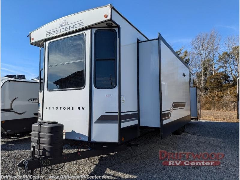 Contact us now about this 2025 Keystone Residence 401LOFT! 2025 Residence 401LOFT by Keystone from Driftwood RV Center in Clermont, New Jersey