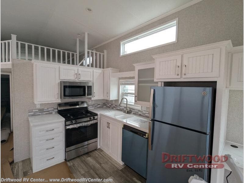 New 2025 RC Industries Canterbury Parkvue P38-DW available in Clermont, New Jersey