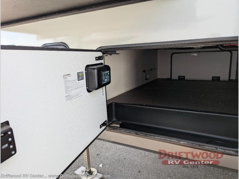 New 2026 Forest River Rockwood Signature R372RL available in Clermont, New Jersey