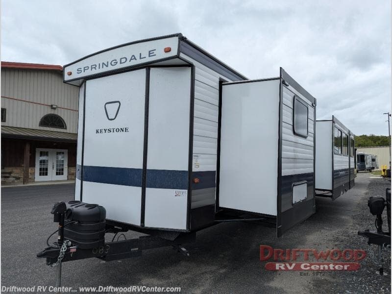 Contact us now about this 2026 Keystone Springdale Villa 381BH! 2026 Springdale Villa 381BH by Keystone from Driftwood RV Center in Clermont, New Jersey
