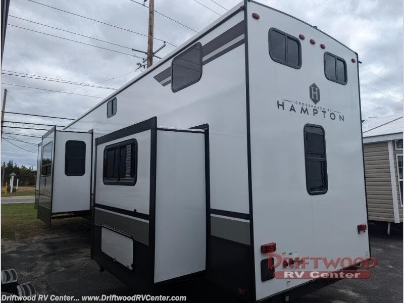 New 2026 CrossRoads Hampton 388FKL available in Clermont, New Jersey