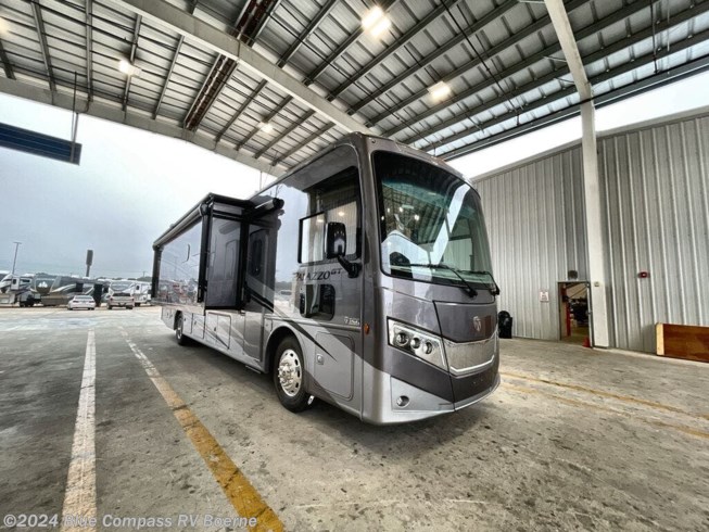2024 Palazzo GT 37.5 by Thor Motor Coach from Blue Compass RV Boerne in Boerne, Texas