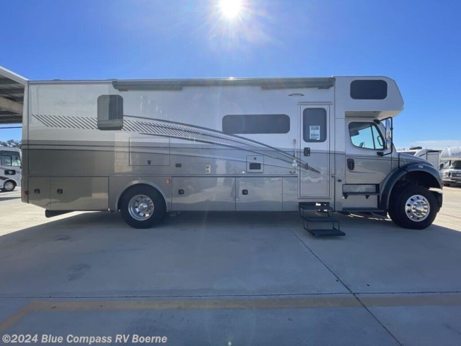 2024 Aria 3901 by Thor Motor Coach from Blue Compass RV Boerne in Boerne, Texas