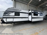 Call now about this 2025 Grand Design Transcend Xplor 305BHT! 2025 Grand Design Transcend Xplor 305BHT - New Travel Trailer For Sale by Blue Compass RV Boerne in Boerne, Texas