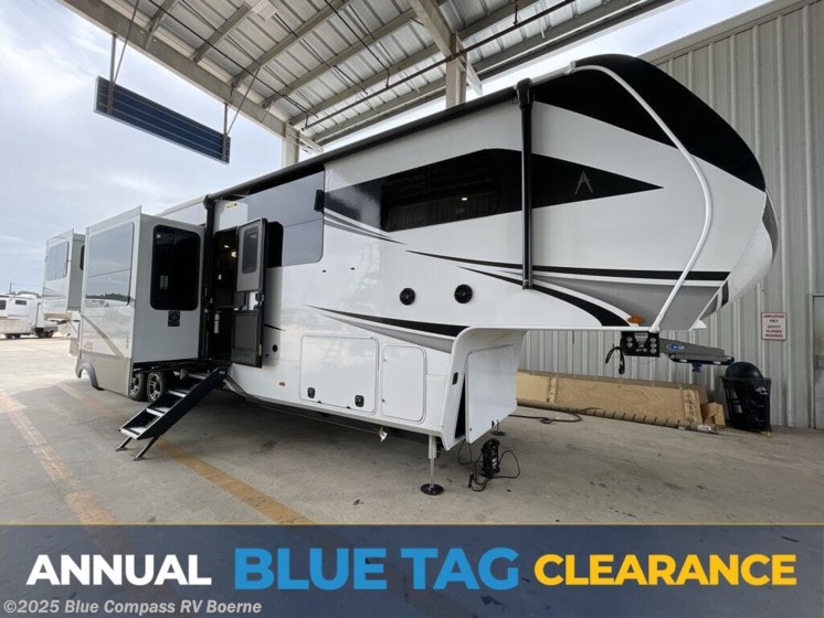 Email now about this 2025 Grand Design Solitude 376RD! New 2025 Grand Design Solitude 376RD available in Boerne, Texas