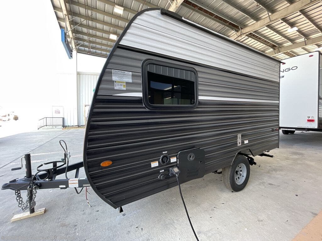 Contact us now about this 2026 CrossRoads Zinger Lite 12RD! 2026 Zinger Lite 12RD by CrossRoads from Blue Compass RV Boerne in Boerne, Texas