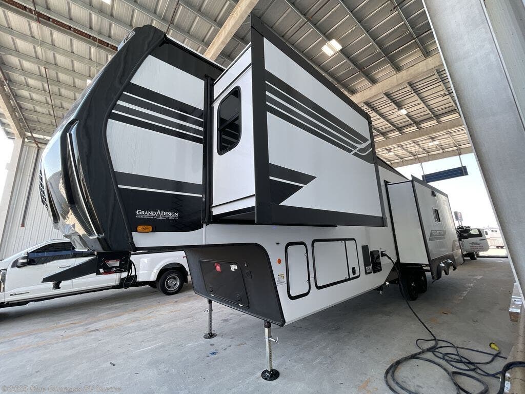 Call now about this 2026 Grand Design Reflection 337RLS! 2026 Grand Design Reflection 337RLS - New Fifth Wheel For Sale by Blue Compass RV Boerne in Boerne, Texas