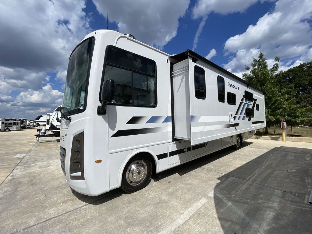Contact us now about this 2026 Thor Motor Coach Resonate 32B! 2026 Resonate 32B by Thor Motor Coach from Blue Compass RV Boerne in Boerne, Texas