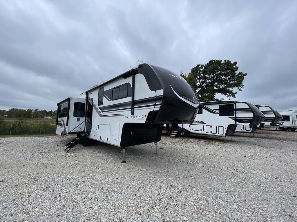 Contact us now about this 2026 Grand Design Influence 3003RL! 2026 Influence 3003RL by Grand Design from Blue Compass RV Boerne in Boerne, Texas