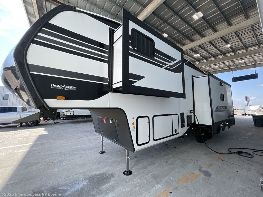 Contact us now about this 2026 Grand Design Reflection 303RLS! 2026 Reflection 303RLS by Grand Design from Blue Compass RV Boerne in Boerne, Texas