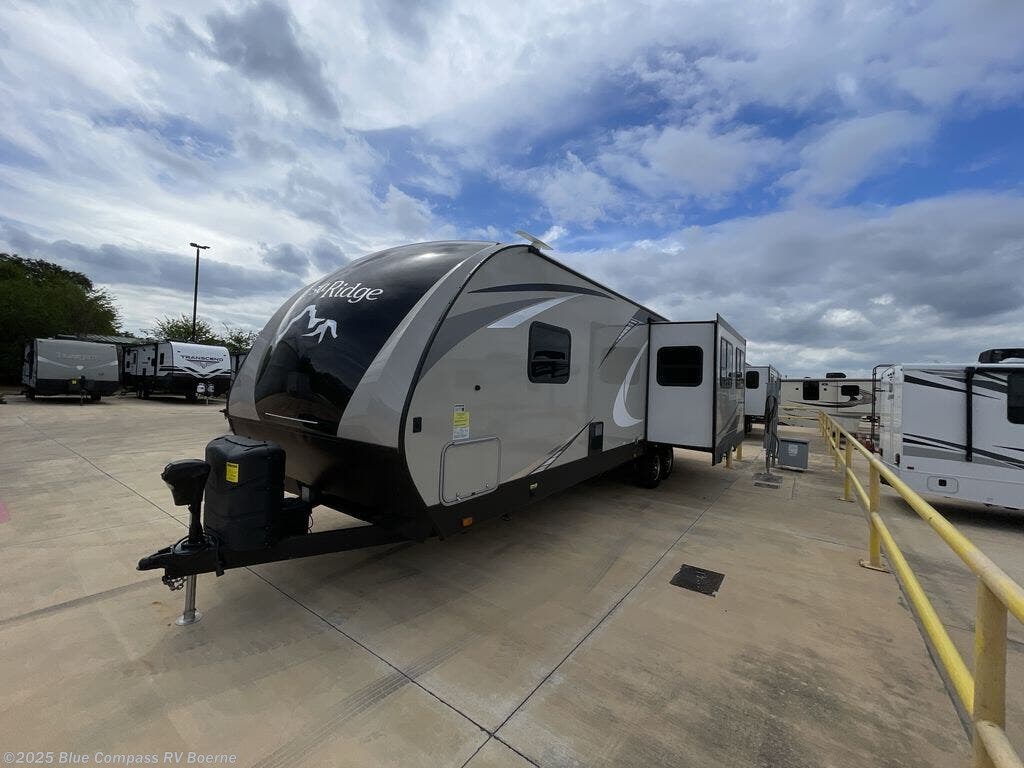 Contact us now about this 2021 Highland Ridge Mesa Ridge Limited MR275RLS! 2021 Mesa Ridge Limited MR275RLS by Highland Ridge from Blue Compass RV Boerne in Boerne, Texas
