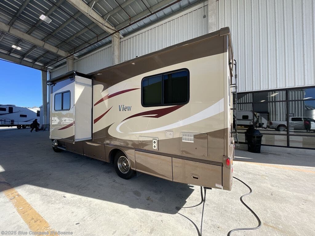 Contact us now about this 2015 Winnebago View 24V! 2015 View 24V by Winnebago from Blue Compass RV Boerne in Boerne, Texas