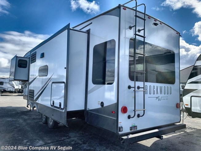 2023 Rockwood RLF2893BS by Forest River from Blue Compass RV Seguin in Seguin, Texas
