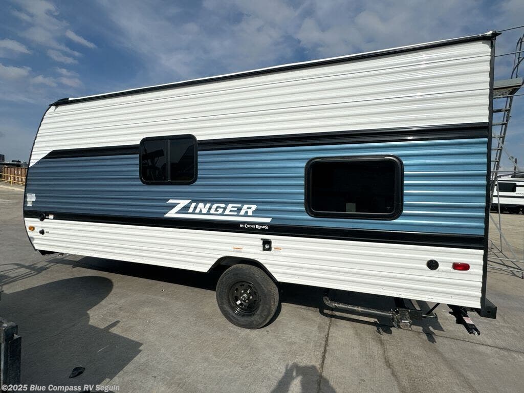 Call now about this 2025 CrossRoads Zinger Lite ZR18BH! 2025 CrossRoads Zinger Lite ZR18BH - New Travel Trailer For Sale by Blue Compass RV Seguin in Seguin, Texas