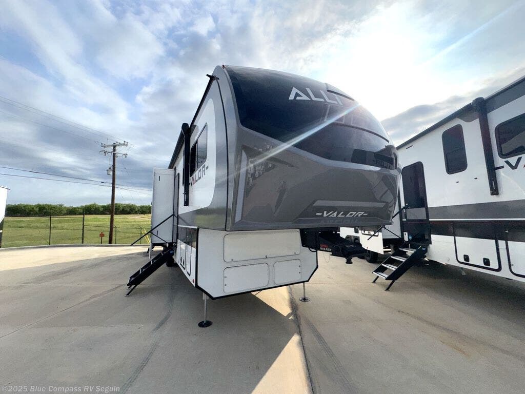 Email now about this 2025 Alliance RV Valor 40V13! New 2025 Alliance RV Valor 40V13 available in Seguin, Texas
