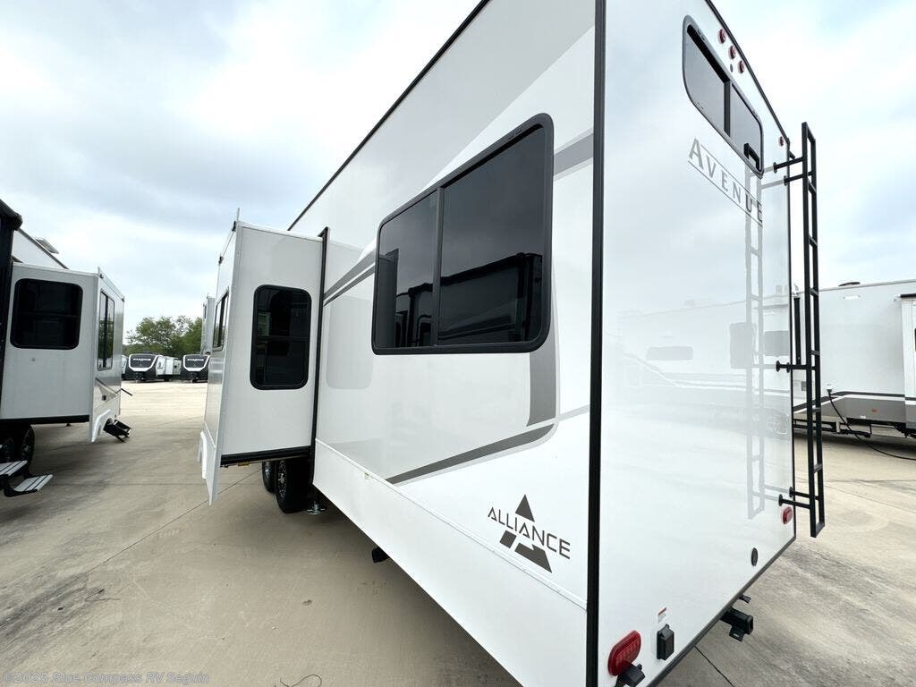 Contact us now about this 2025 Alliance RV Avenue 38DBL! 2025 Avenue 38DBL by Alliance RV from Blue Compass RV Seguin in Seguin, Texas