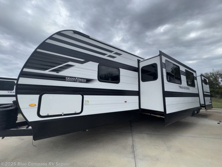 Email now about this 2026 Grand Design Transcend 325BHT! New 2026 Grand Design Transcend 325BHT available in Seguin, Texas