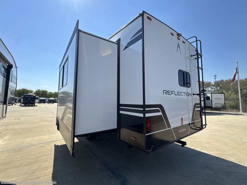 Contact us now about this 2026 Grand Design Reflection 150 Series 270BN! 2026 Reflection 150 Series 270BN by Grand Design from Blue Compass RV Seguin in Seguin, Texas