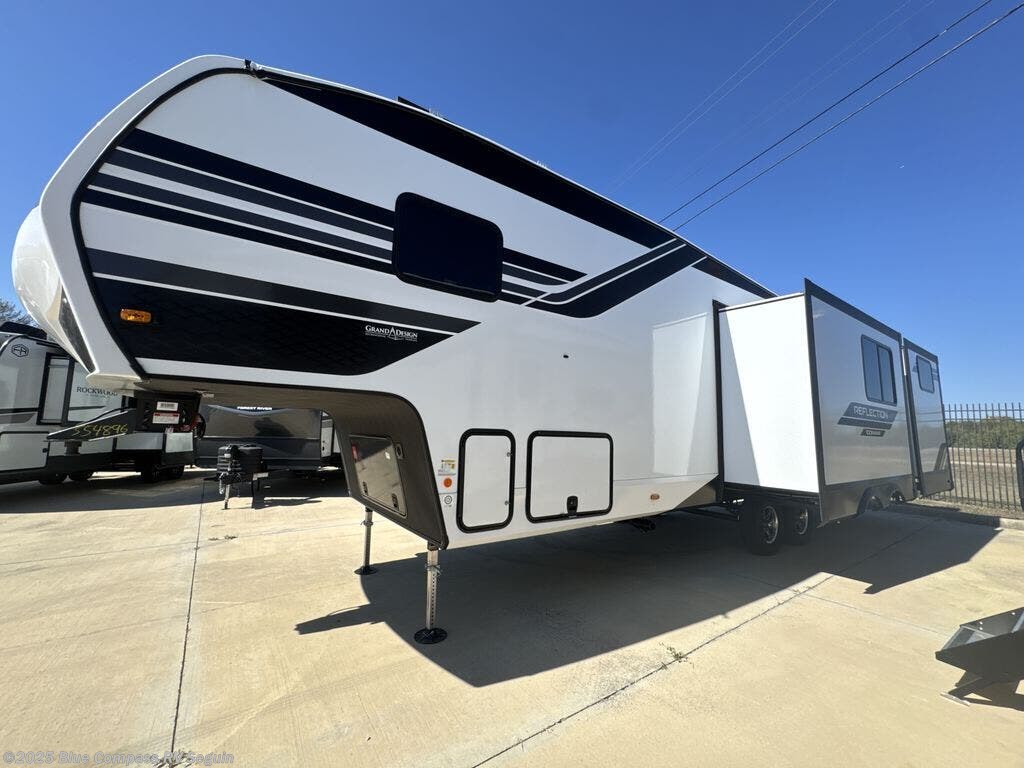 New 2026 Grand Design Reflection 100 Series 32BH available in Seguin, Texas