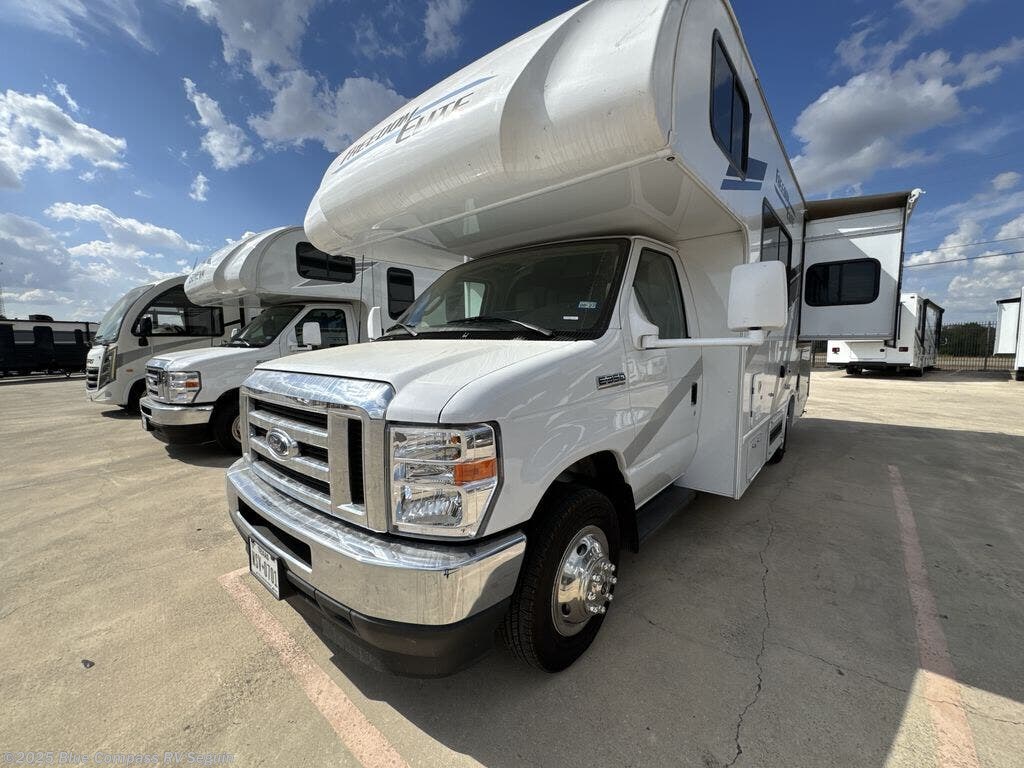 Used 2025 Thor Motor Coach Freedom Elite 22FE available in Seguin, Texas