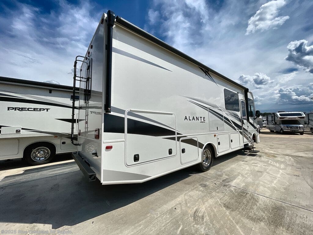 Used 2025 Jayco Alante 29S available in Seguin, Texas