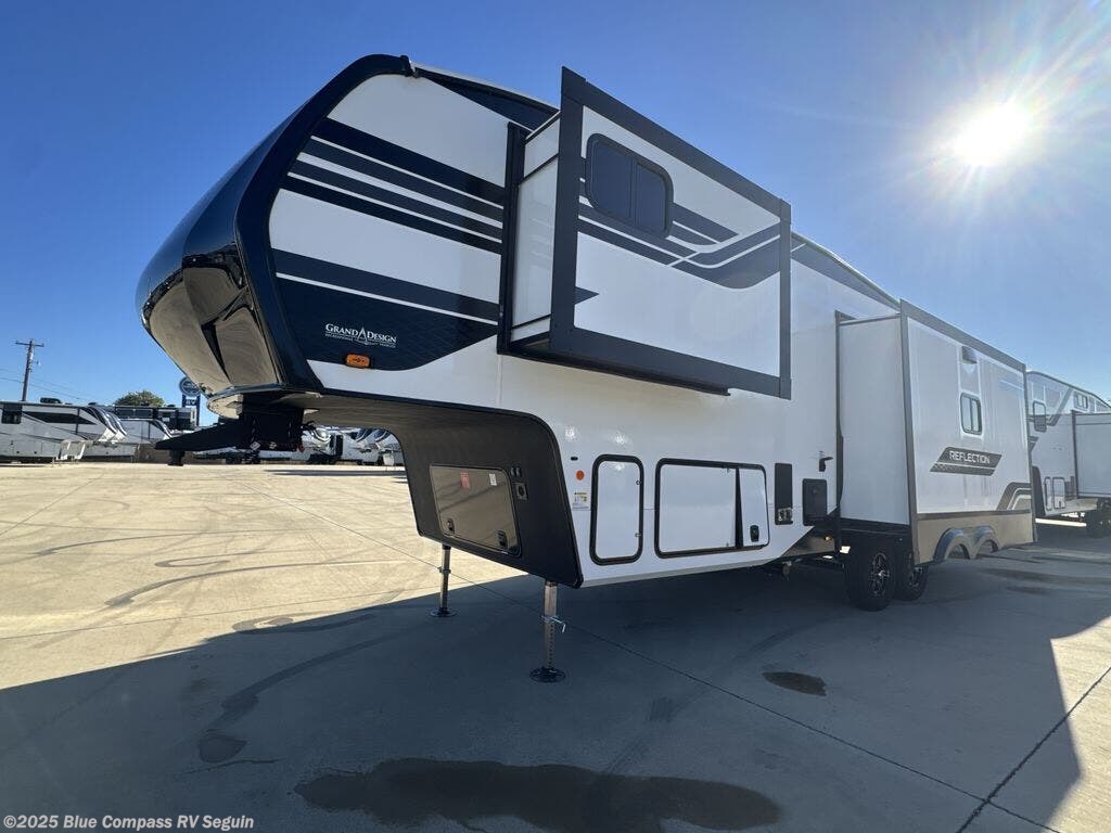 Contact us now about this 2026 Grand Design Reflection 303RLS! 2026 Reflection 303RLS by Grand Design from Blue Compass RV Seguin in Seguin, Texas
