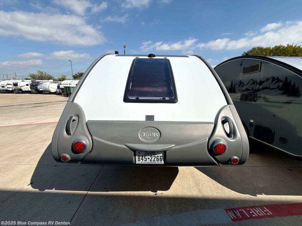 Contact us now about this 2022 NuCamp TAB 400 Std. Model! 2022 TAB 400 Std. Model by NuCamp from Blue Compass RV Denton in Denton, Texas