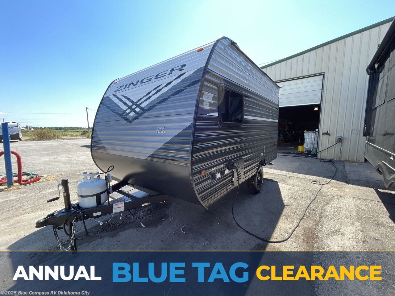 Email now about this 2026 CrossRoads Zinger Lite 12BH! New 2026 CrossRoads Zinger Lite 12BH available in Norman, Oklahoma