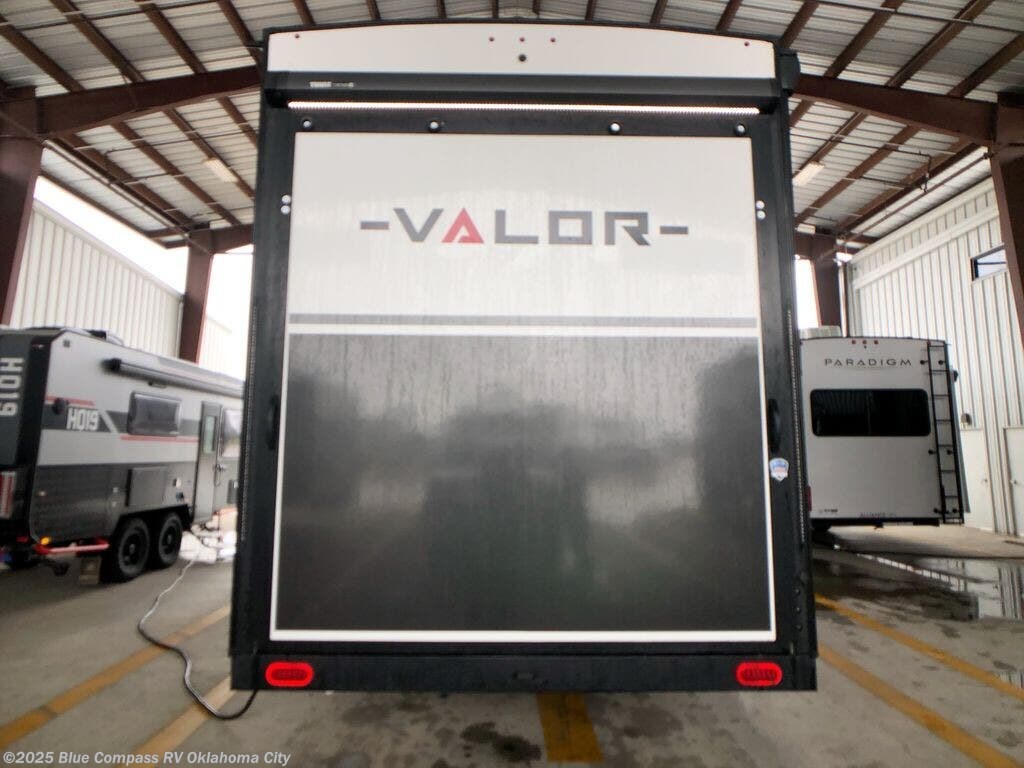 New 2025 Alliance RV Valor 40V13 available in Norman, Oklahoma