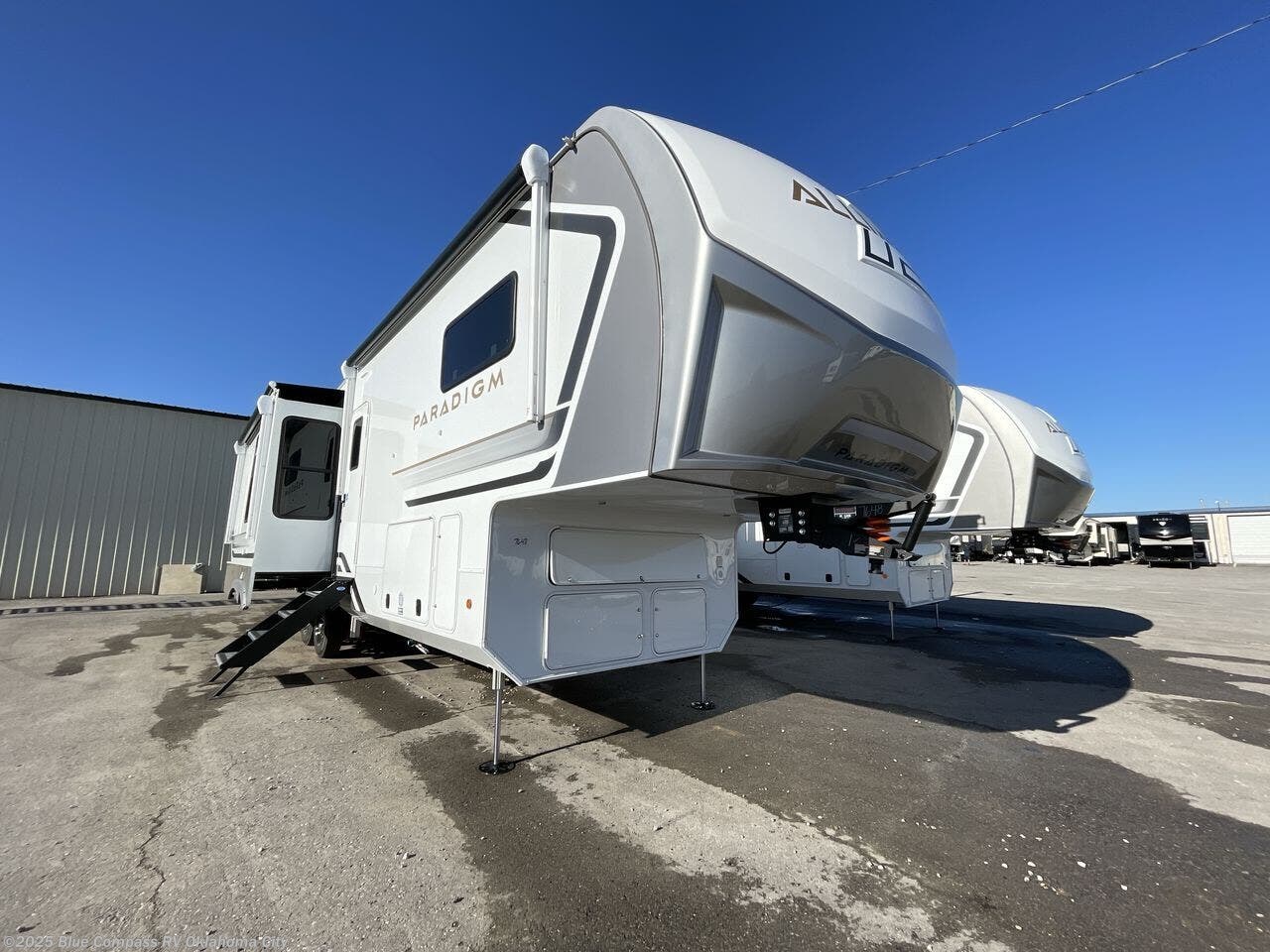 Contact us now about this 2026 Alliance RV Paradigm 312RK! 2026 Paradigm 312RK by Alliance RV from Blue Compass RV Oklahoma City in Norman, Oklahoma