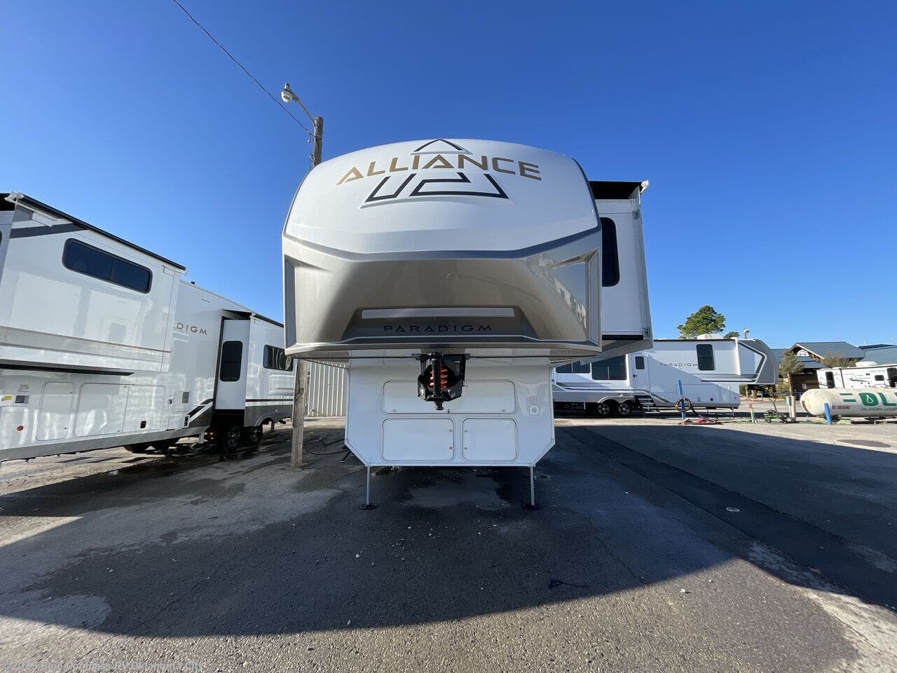Contact us now about this 2025 Alliance RV Paradigm 310RL! 2025 Paradigm 310RL by Alliance RV from Blue Compass RV Oklahoma City in Norman, Oklahoma