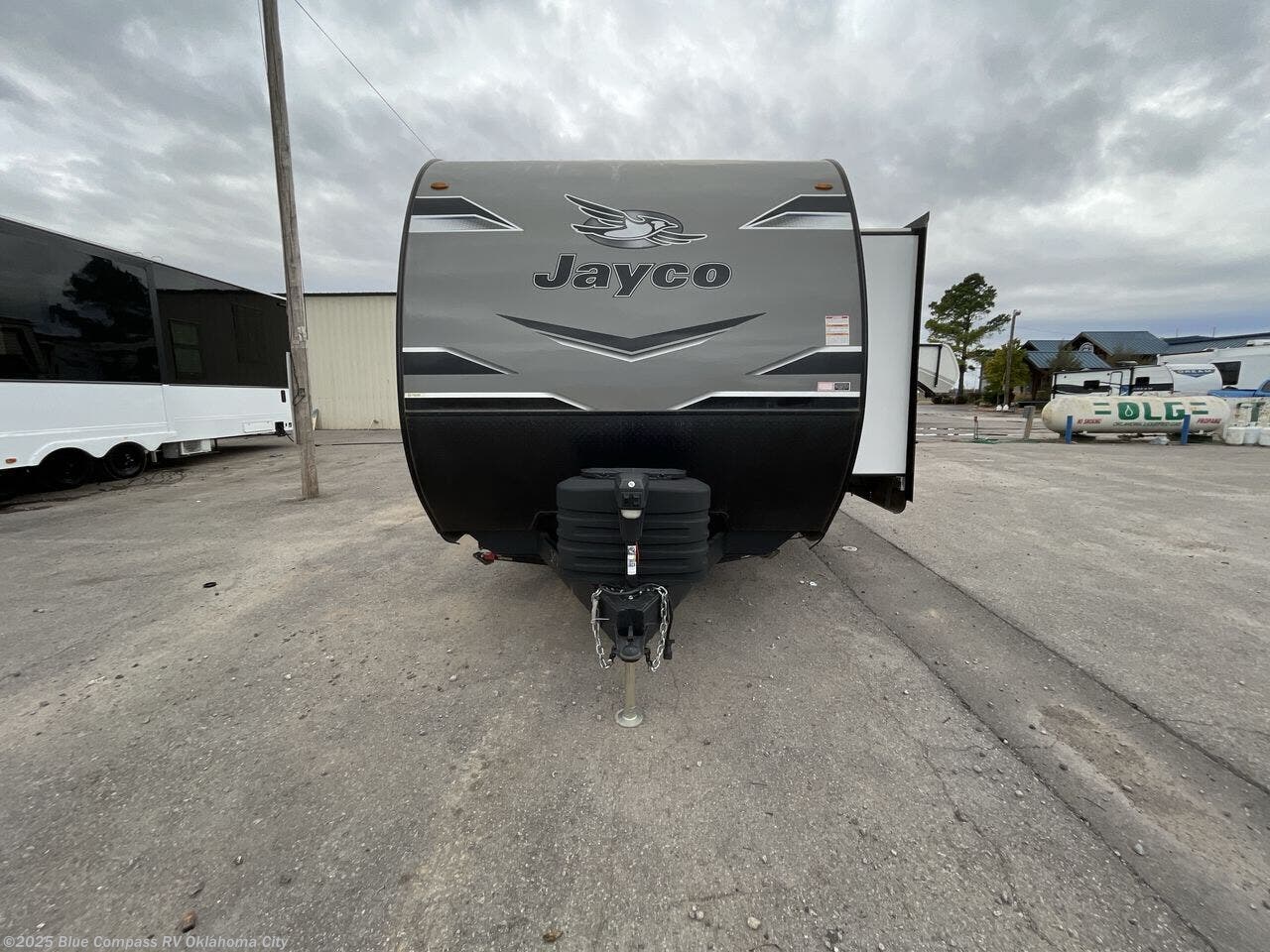 Contact us now about this 2024 Jayco Jay Flight 340RLK! 2024 Jay Flight 340RLK by Jayco from Blue Compass RV Oklahoma City in Norman, Oklahoma