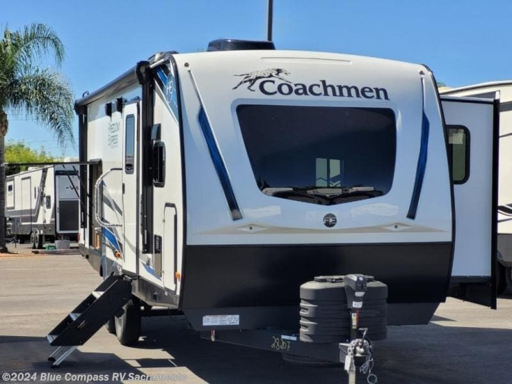 New 2024 Coachmen Freedom Express Ultra Lite 259FKDS available in Rancho Cordova, California