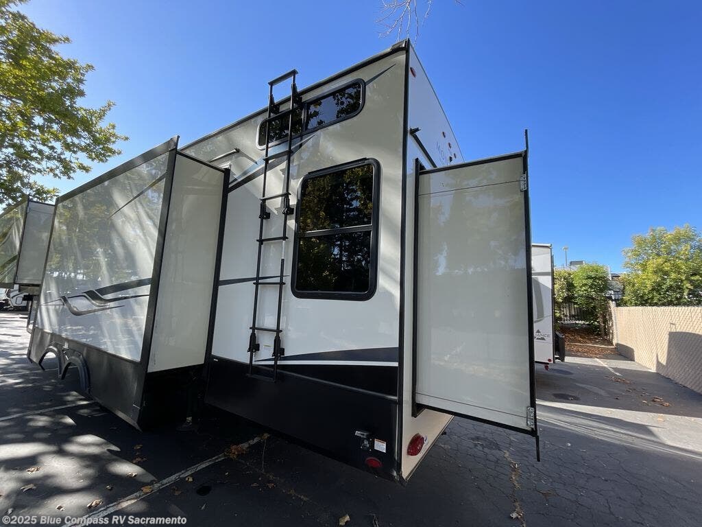 Contact us now about this 2023 Keystone Montana High Country 335BH! 2023 Montana High Country 335BH by Keystone from Blue Compass RV Sacramento in Rancho Cordova, California