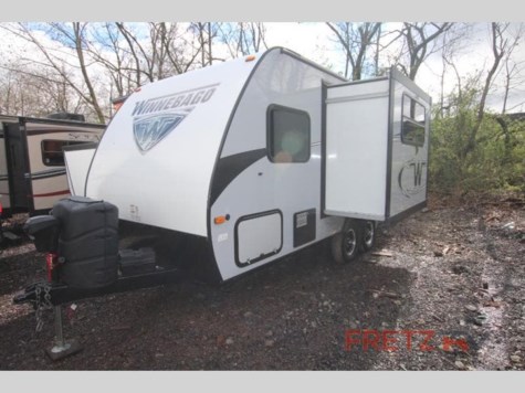 Used 2018 Winnebago Micro Minnie 1808FBS For Sale by Fretz RV available in Souderton, Pennsylvania